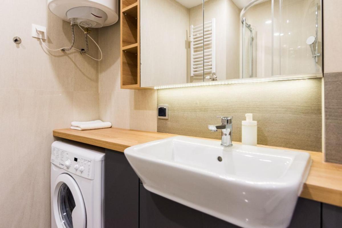Luxury Apartments Nearto Main Square كراكوفيا المظهر الخارجي الصورة